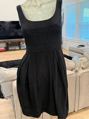 Shoshanna Black Sleeveless Pleated Midi Dress